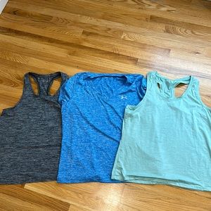 Bundle of women’s workout tops size XL